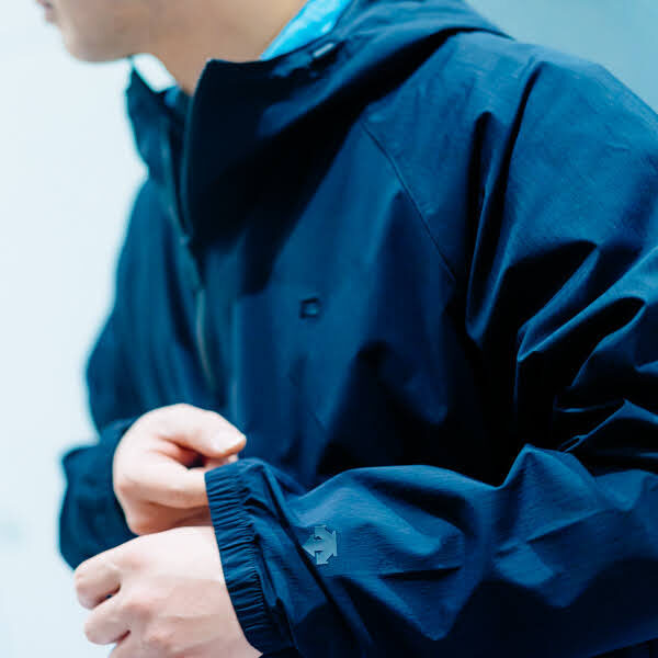 DESCENTE / DAYS ストレッチ アノラック パーカ