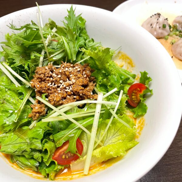 【鼎’s】夏季限定★「冷やしサラダ担々麺」登場!!