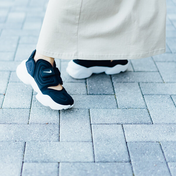 【 NIKE / women’sアクアリフト 】